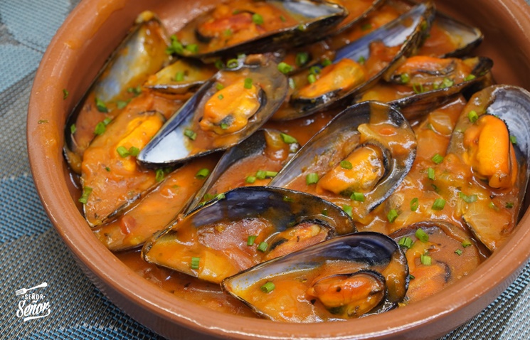 Mejillones en salsa